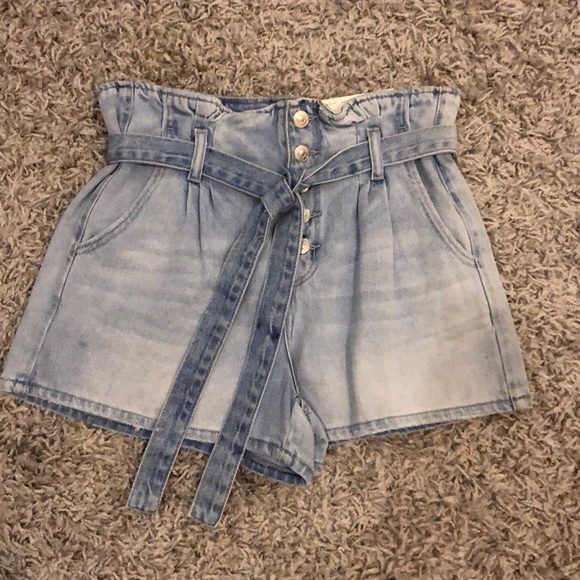 Paperbag Mom Short